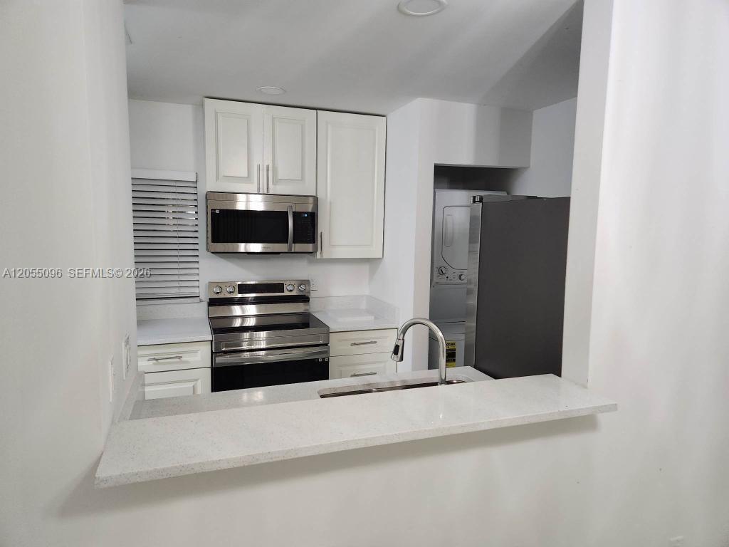 11643 NW 11th St, Pembroke Pines FL 33026 photo 3