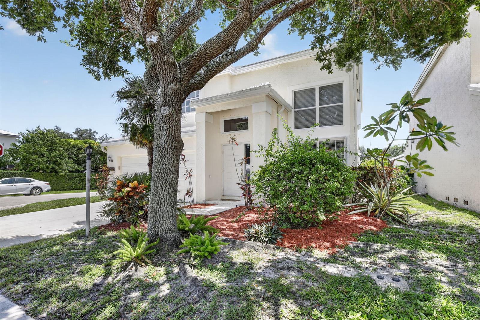9444 NW 8th Circle, Plantation FL 33324 photo 2