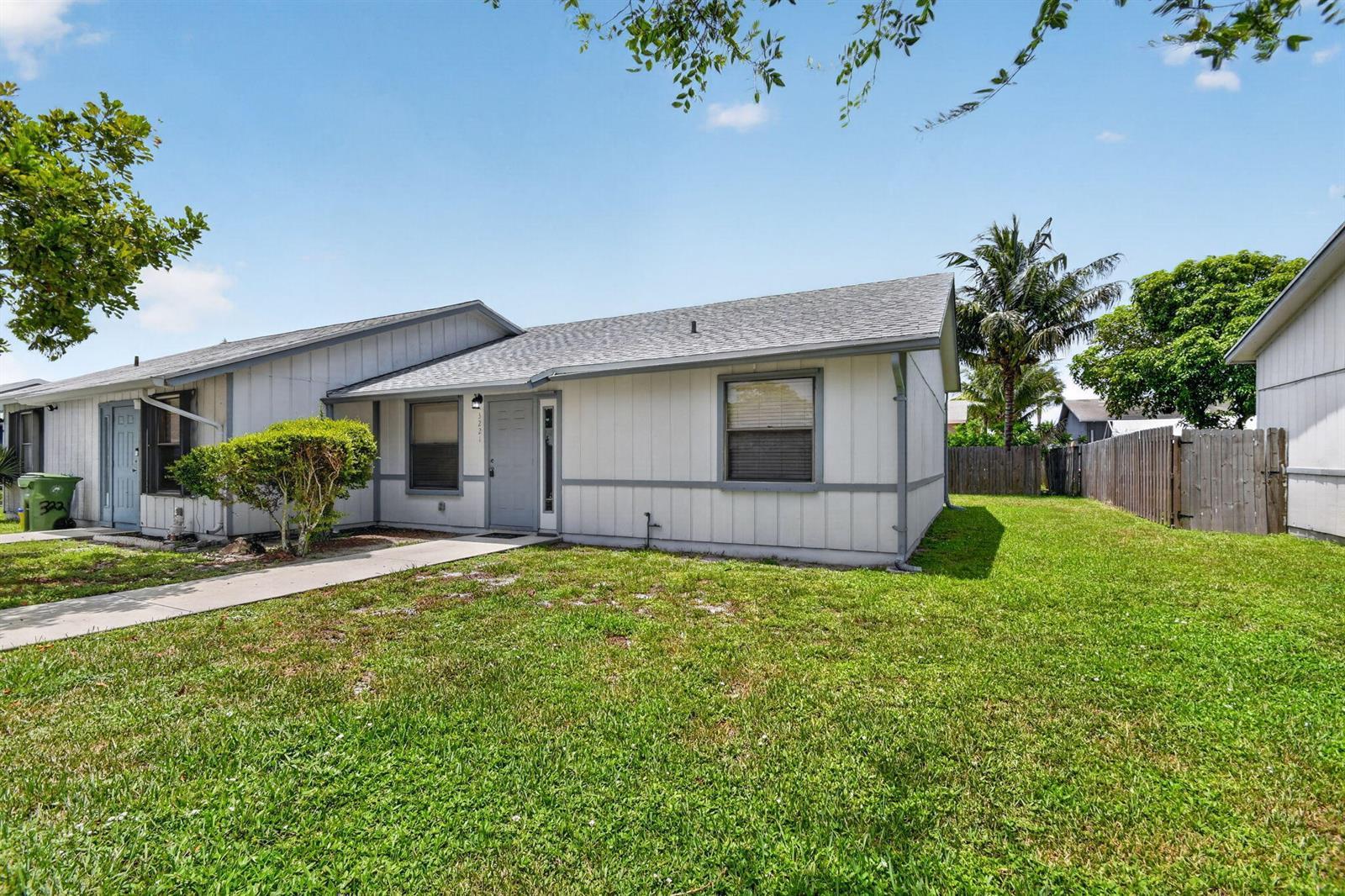 3221 FOXRIDGE Court, Palm Springs FL 33461