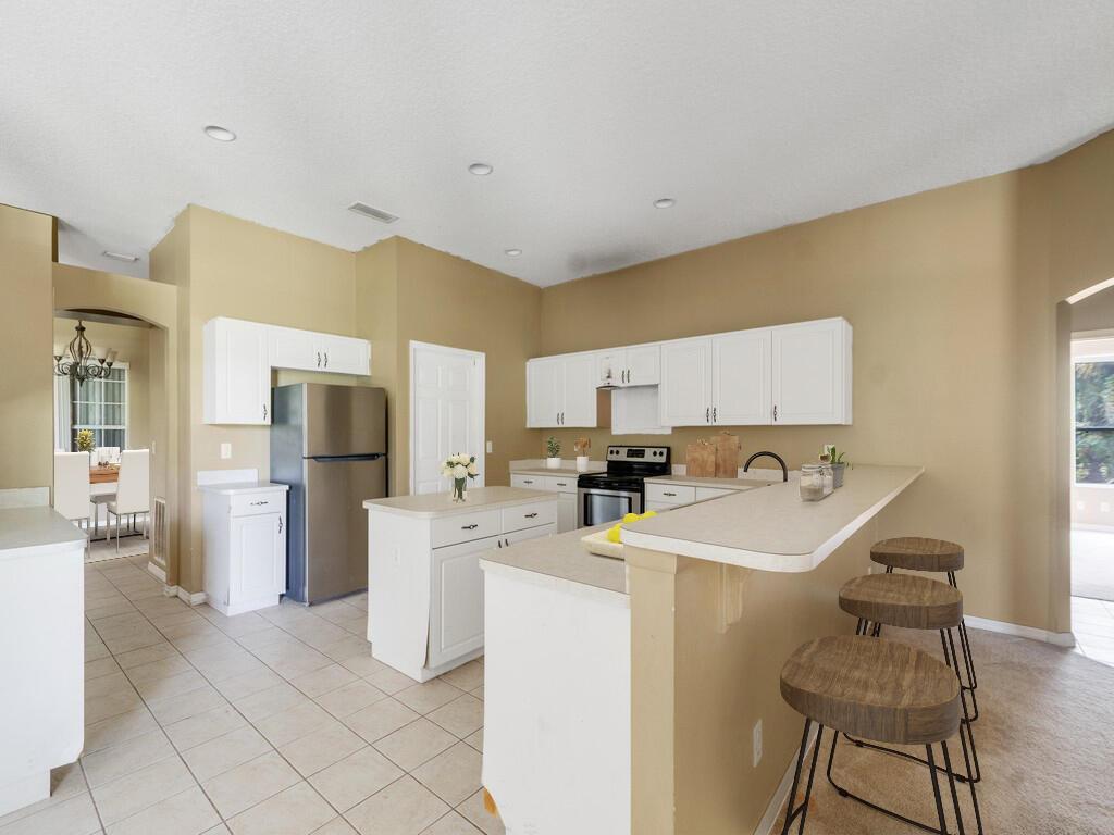 4655 52nd Avenue, Vero Beach FL 32967 photo 5