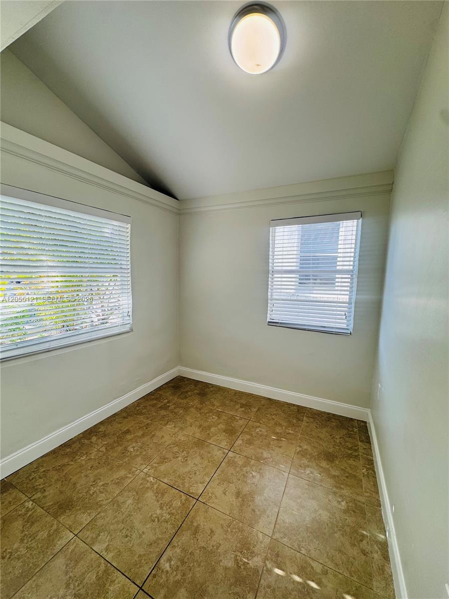 2816 Pine Tree Dr # 3, Miami Beach FL 33140 photo 5