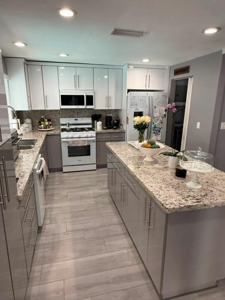 9340 NW 21ST Manor, Sunrise FL 33322 photo 5