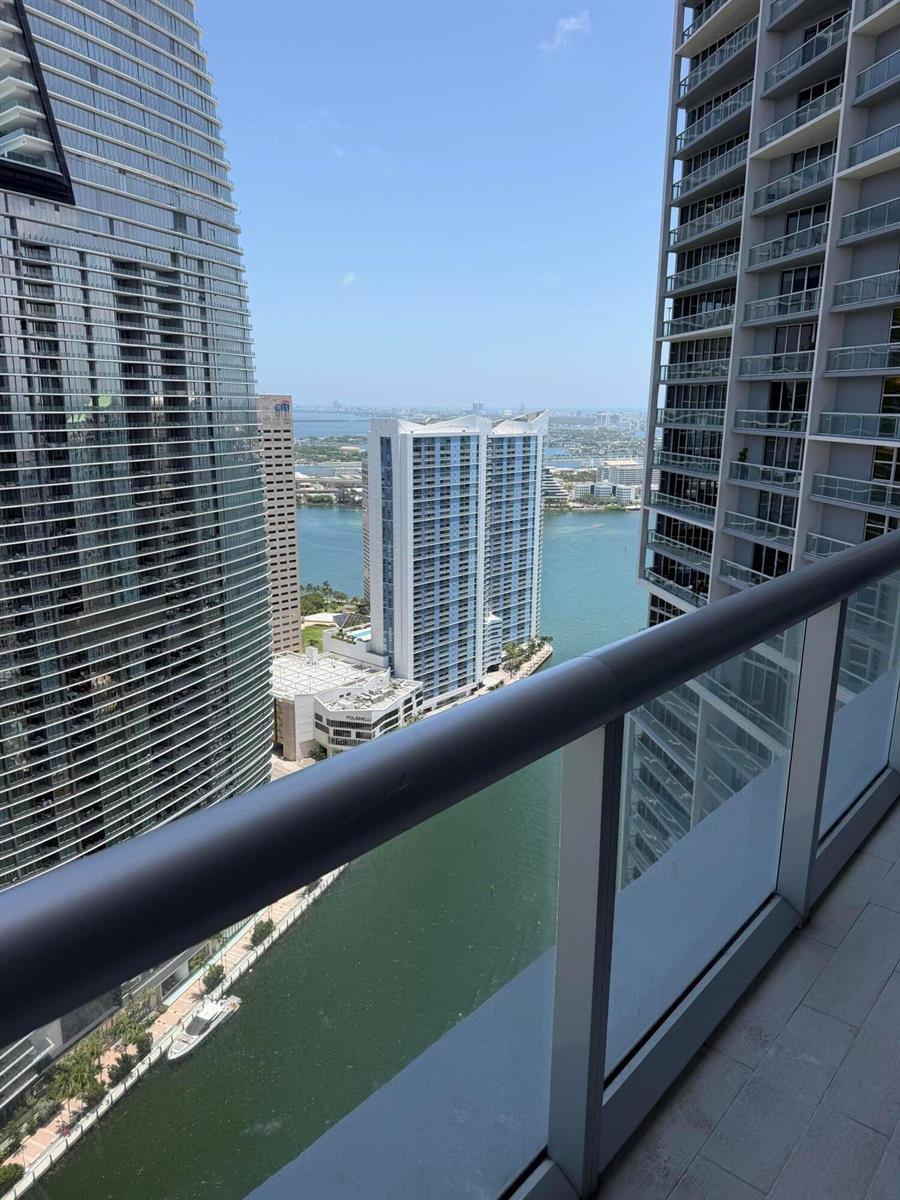 475 BRICKELL Avenue # 4615, Miami FL 33131 photo 4