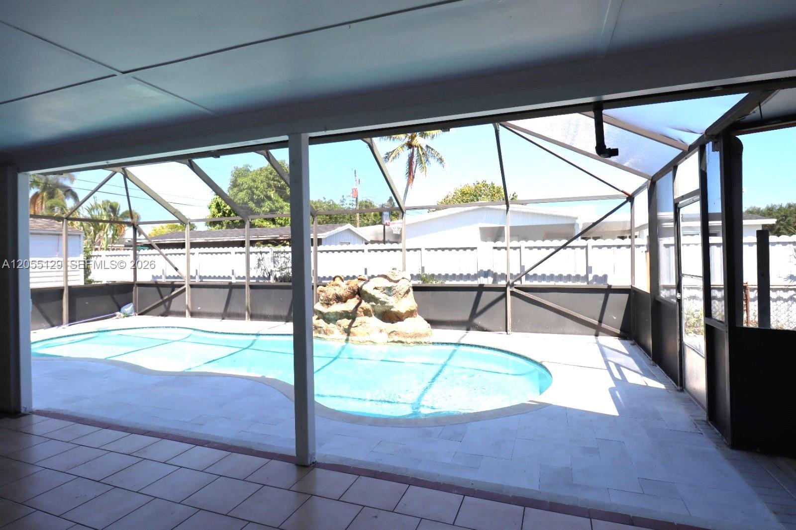 141 Mcarthur Pkwy # A, Pembroke Pines FL 33024 photo 5