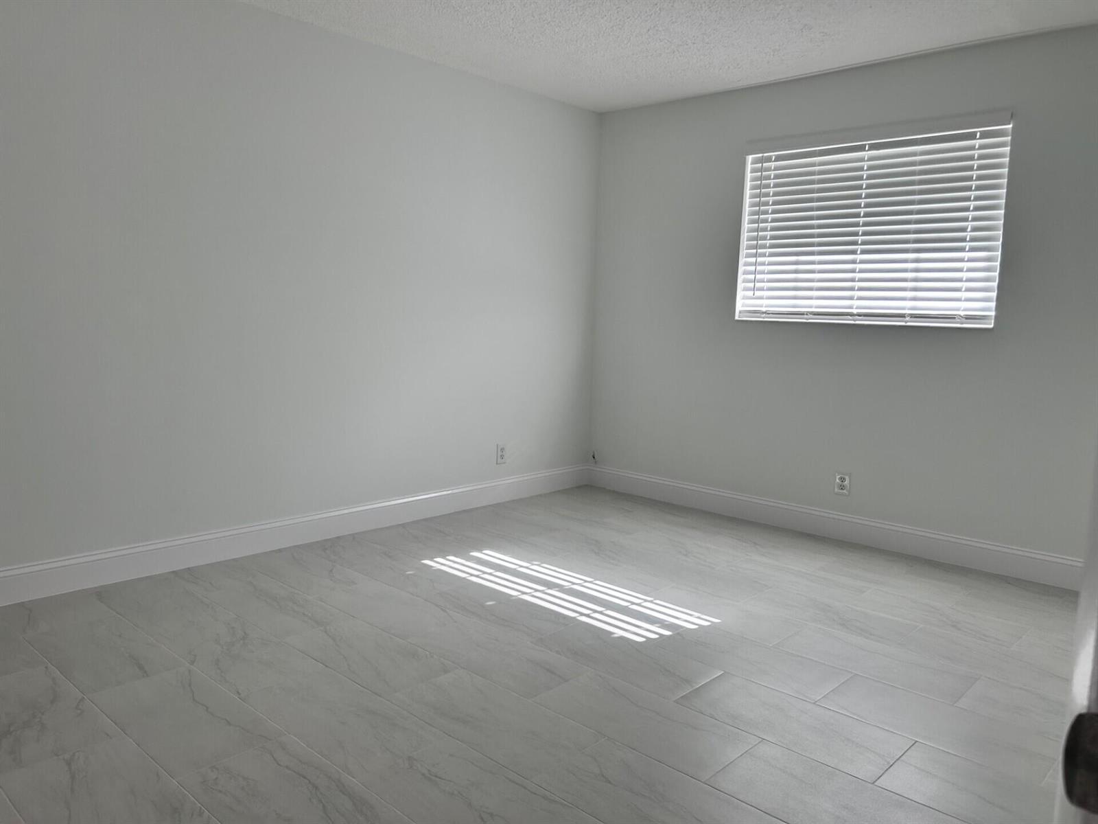 402 Lake Shore Drive # 103, Lake Park FL 33403 photo 5