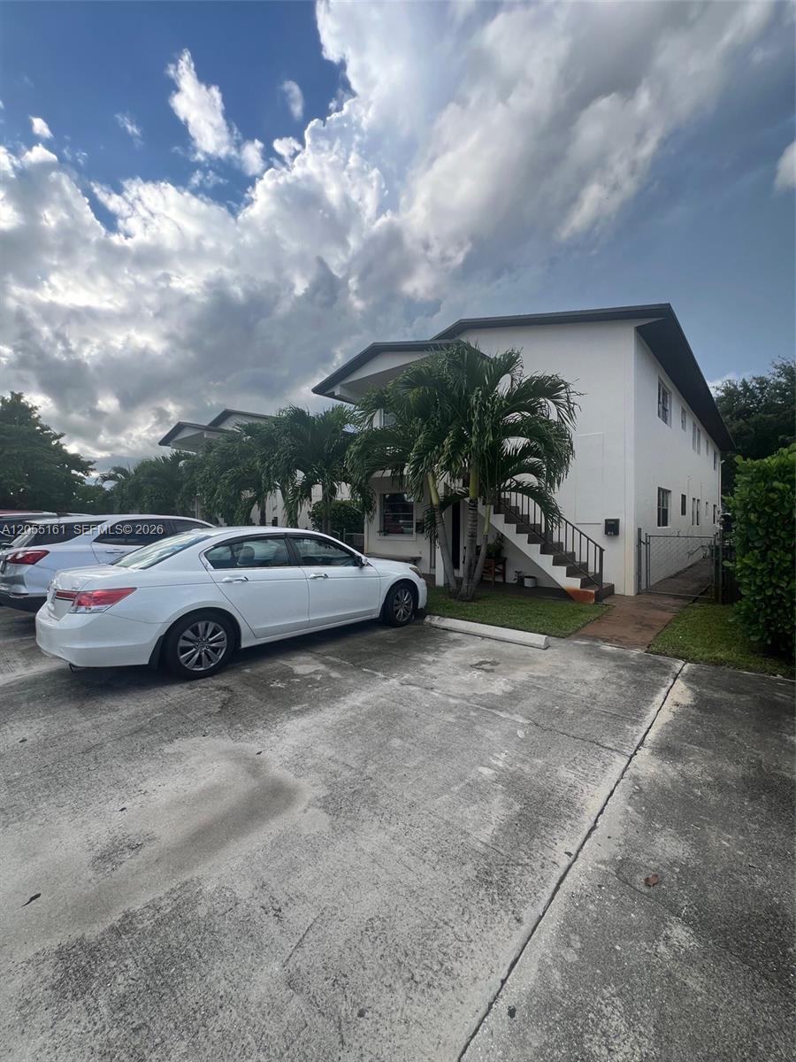 467 E 13th St # 467A, Hialeah FL 33010 photo 2