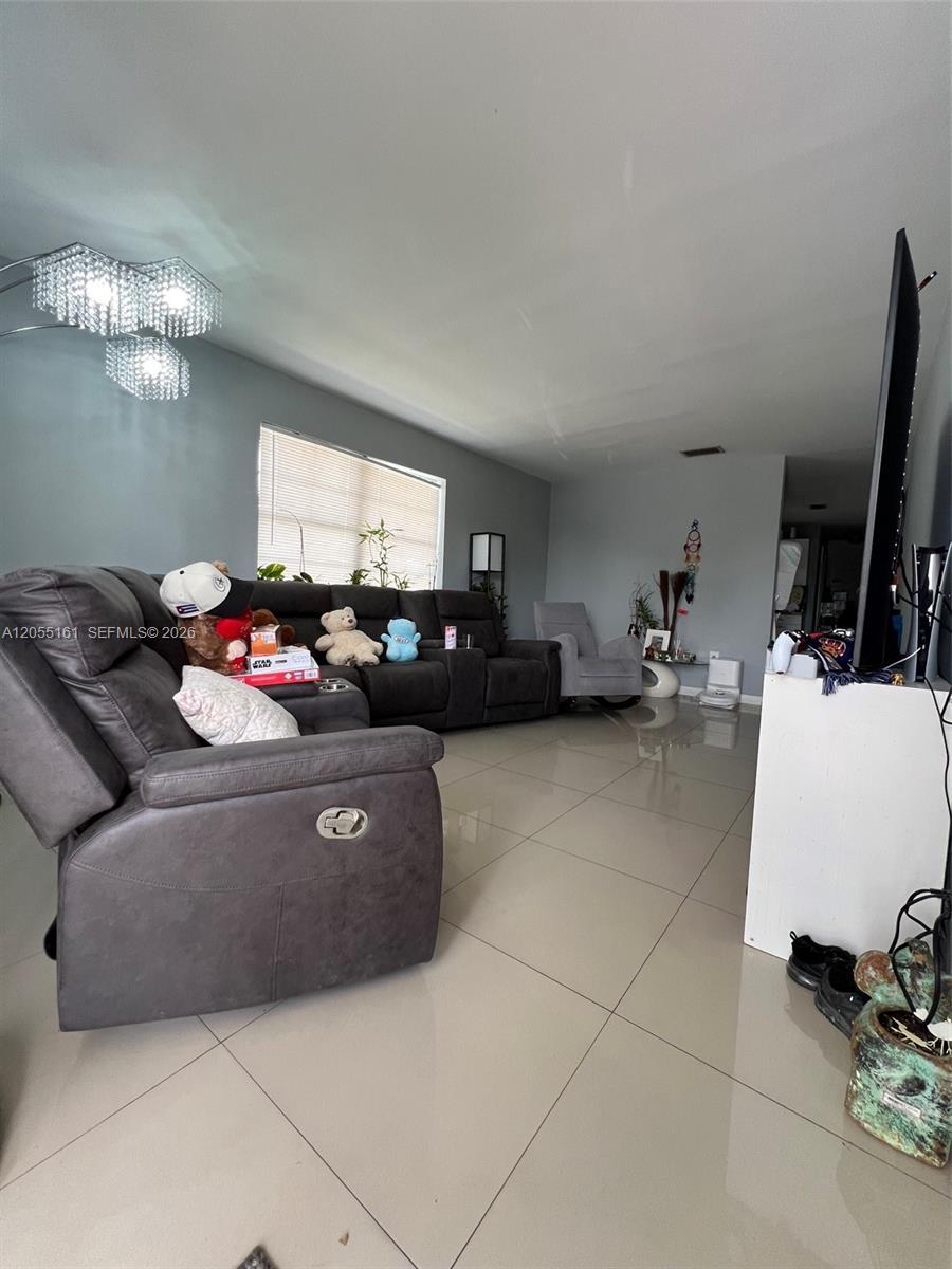 467 E 13th St # 467A, Hialeah FL 33010 photo 5
