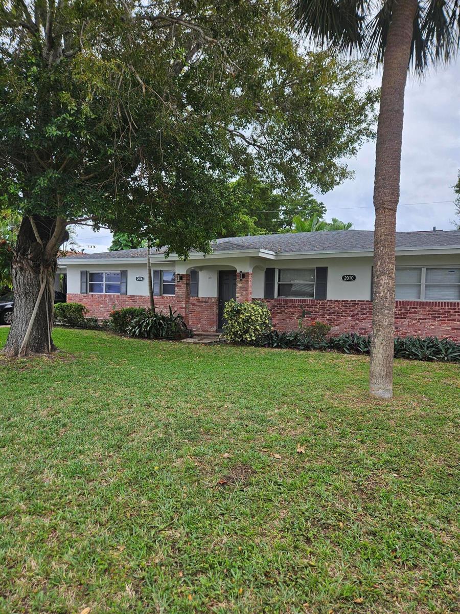 2010 NE 33RD Street, Lighthouse Point FL 33064 photo 2