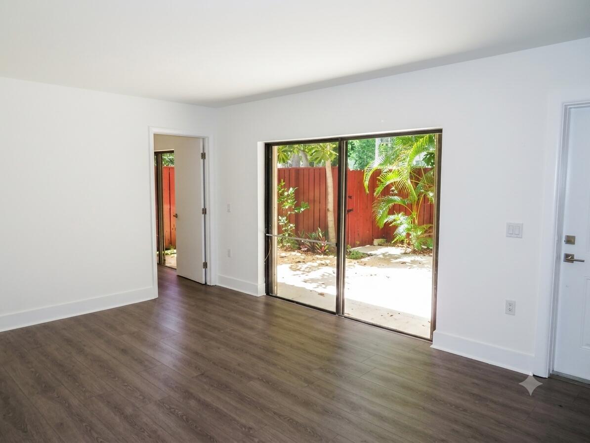 1700 EMBASSY Drive # 708, West Palm Beach FL 33401 photo 3