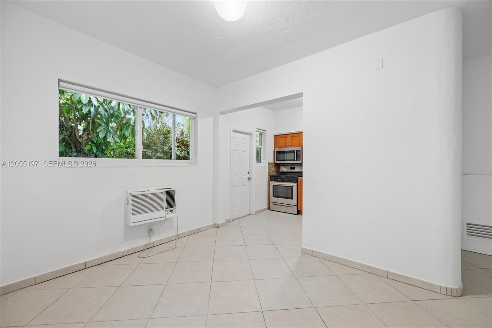 1420 16th St # 1, Miami Beach FL 33139 photo 4
