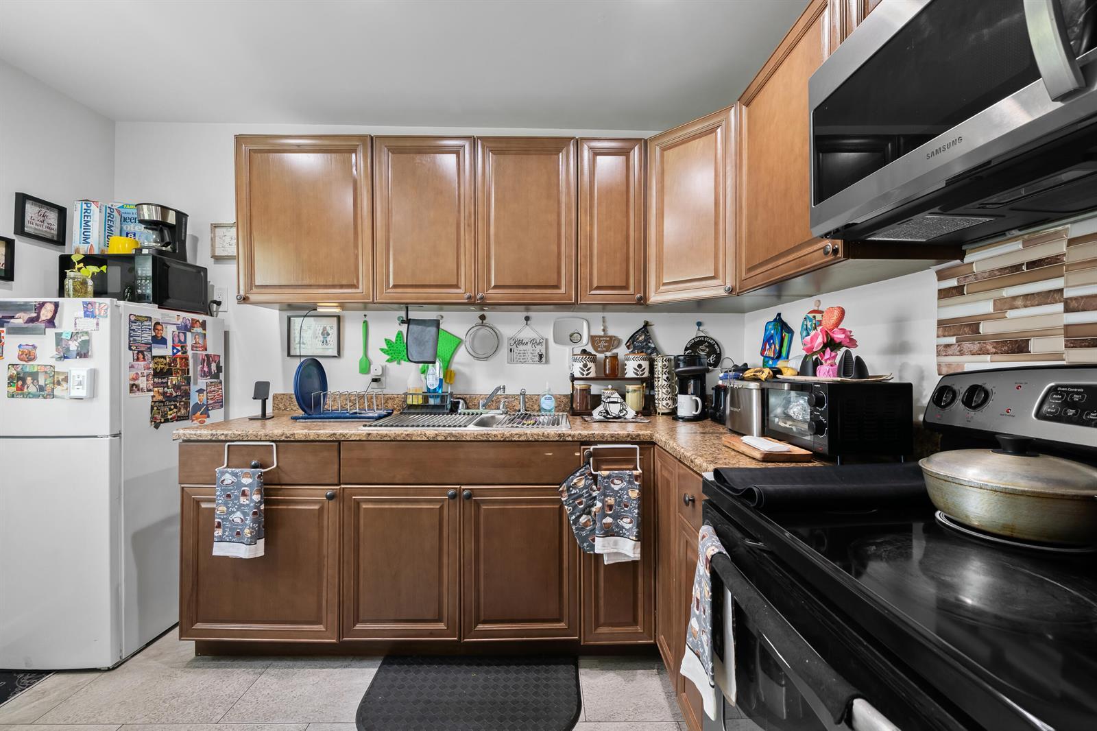 24 COLONIAL CLUB Drive # 101, Boynton Beach FL 33435 photo 3