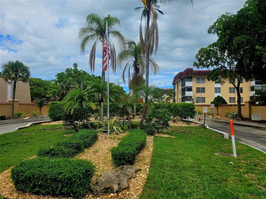 4172 INVERRARY Drive # 410, Lauderhill FL 33319