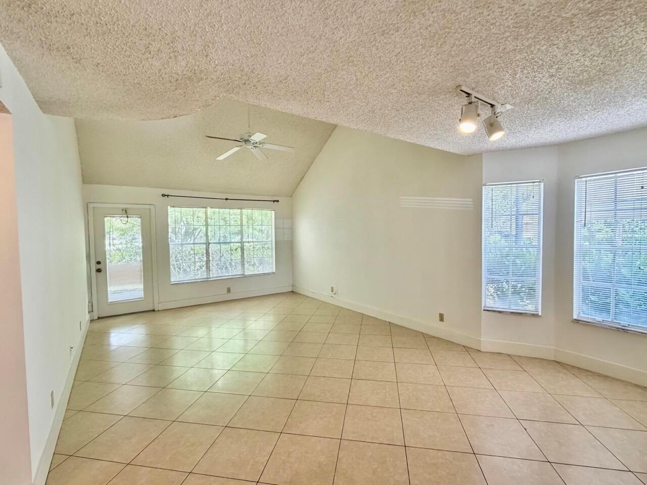 6308 La Costa Drive # D, Boca Raton FL 33433 photo 2
