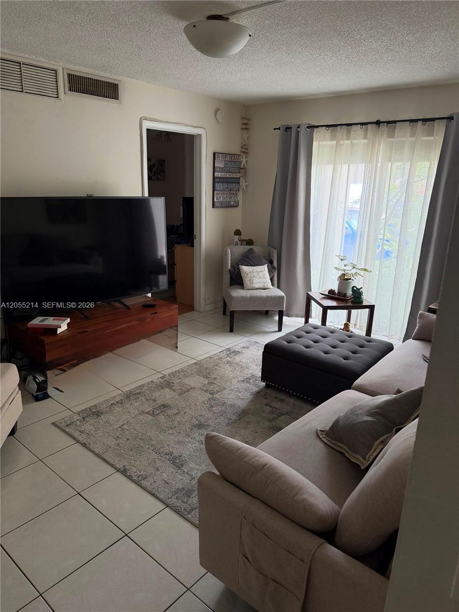 5328 NE 6th Ave # F13, Oakland Park FL 33334 photo 4