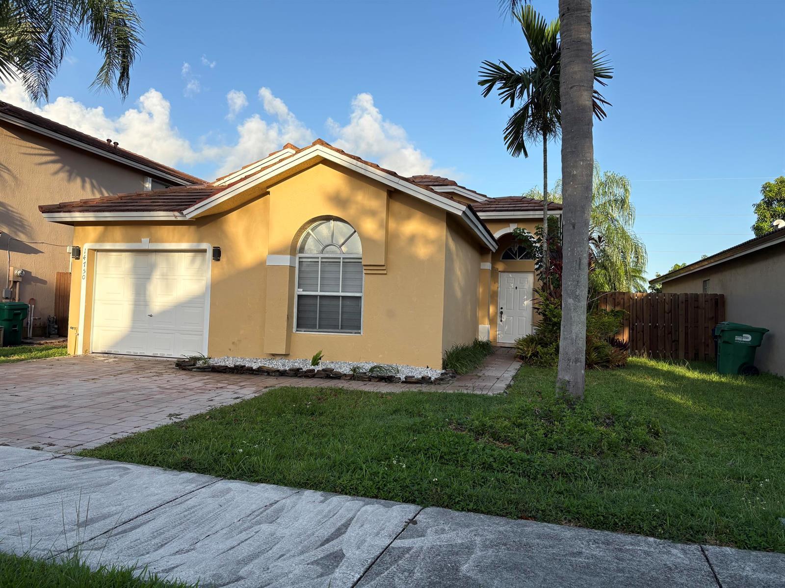 14750 SW 156TH Avenue, Miami FL 33196 photo 2
