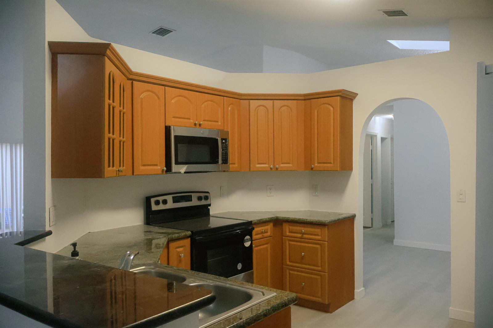 14750 SW 156TH Avenue, Miami FL 33196 photo 4