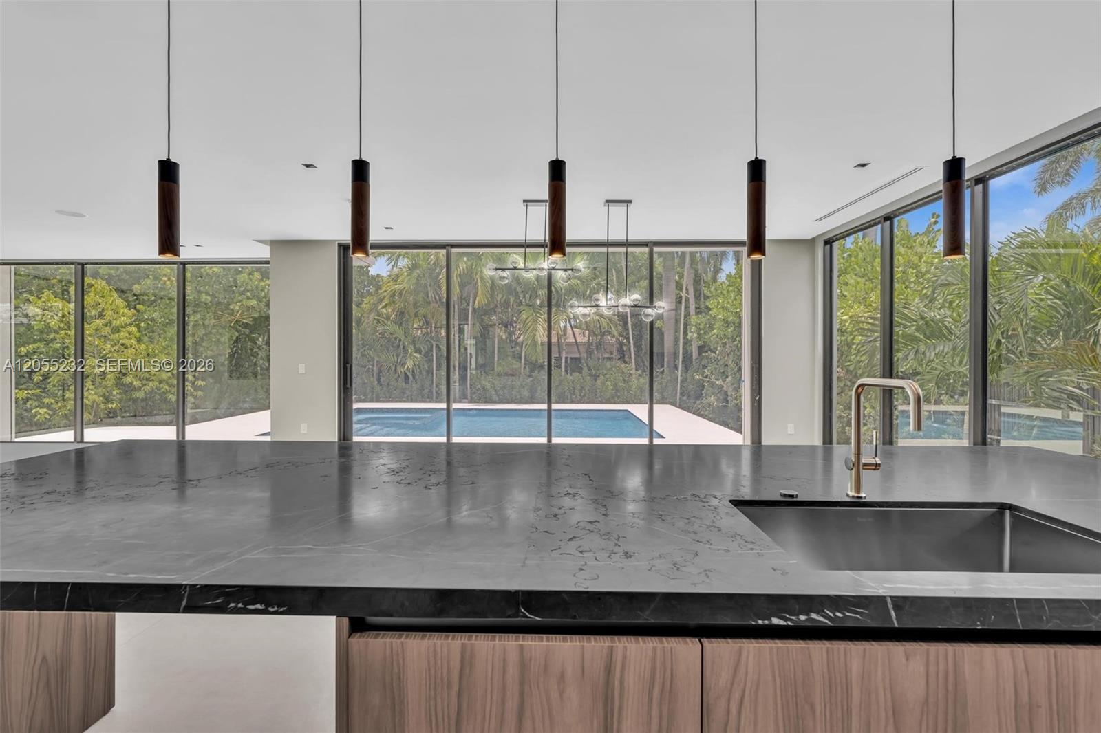 6020 Alton Rd, Miami Beach FL 33140 photo 5