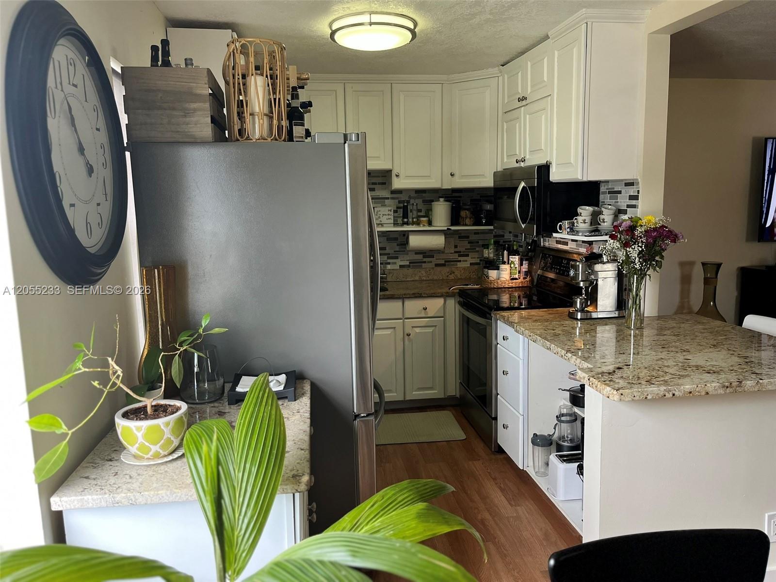 505 Normandy K # 505, Delray Beach FL 33484 photo 4