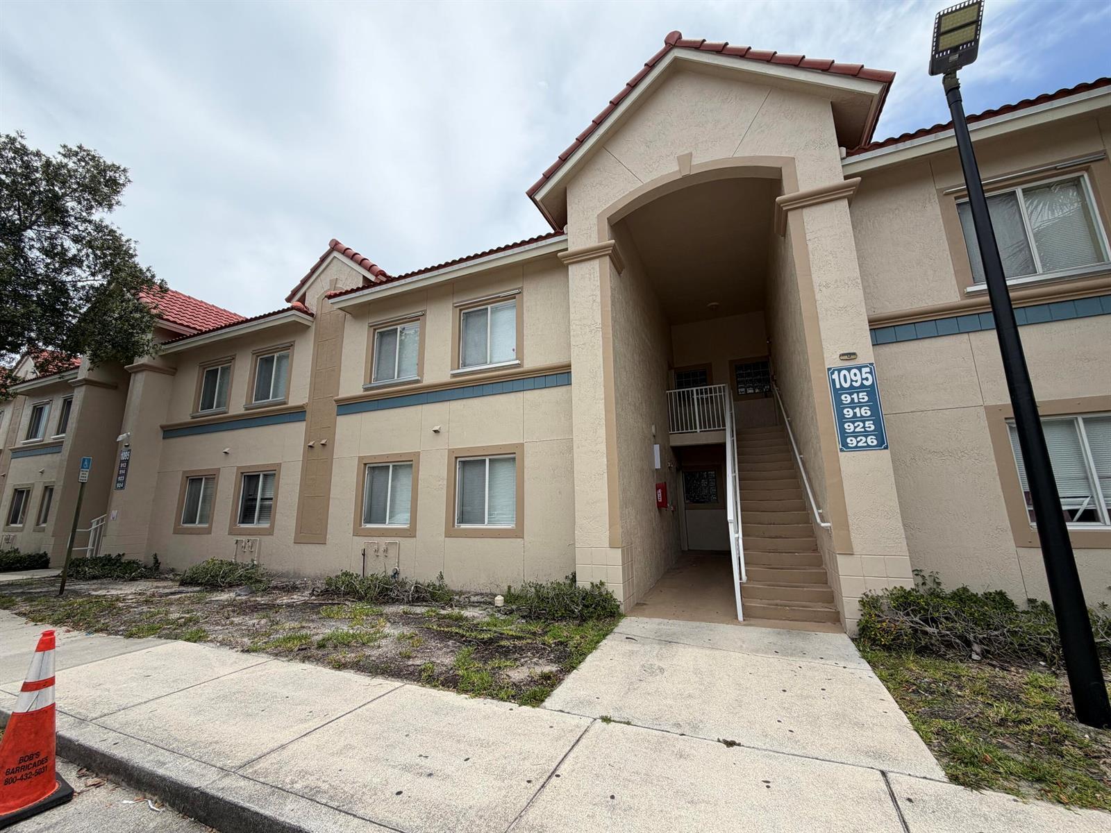 1095 Golden Lakes Boulevard, West Palm Beach FL 33411 photo 3