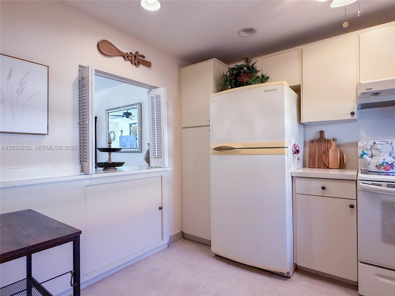 9420 S Hollybrook Lake Dr # 108, Pembroke Pines FL 33025 photo 5