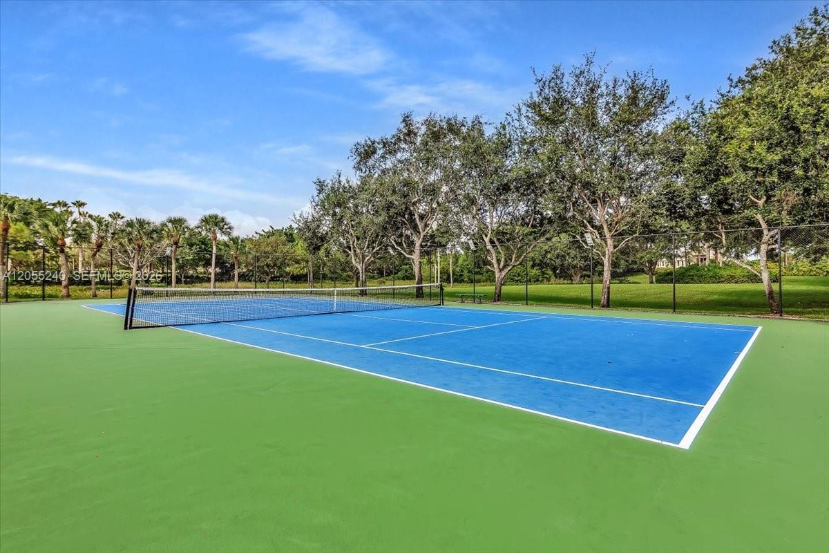 6228 SW 194th Ave, Pembroke Pines FL 33332 photo 3