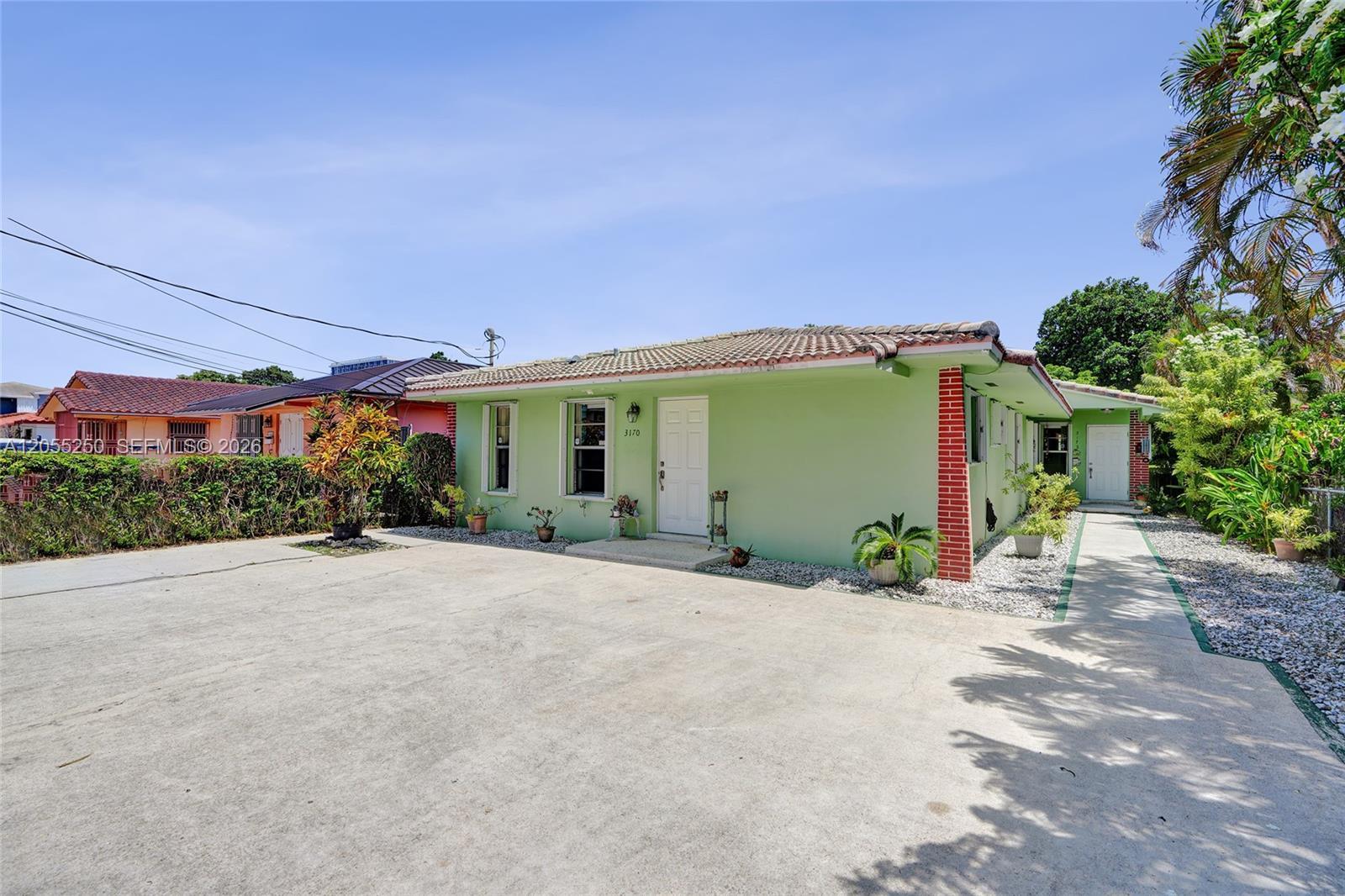 3170 SW 26th St, Miami FL 33133 photo 2