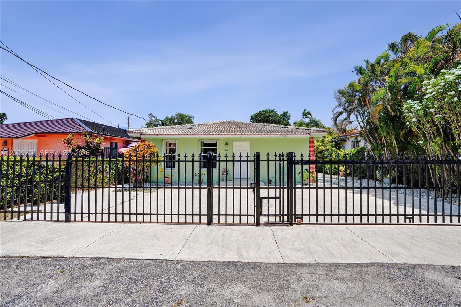 3170 SW 26th St, Miami FL 33133 photo 3