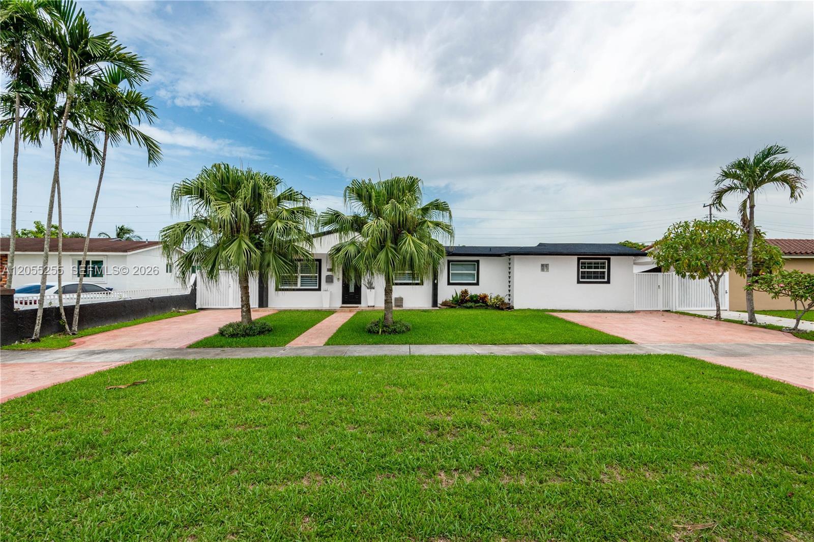 11040 SW 64th St, Miami FL 33173 photo 2