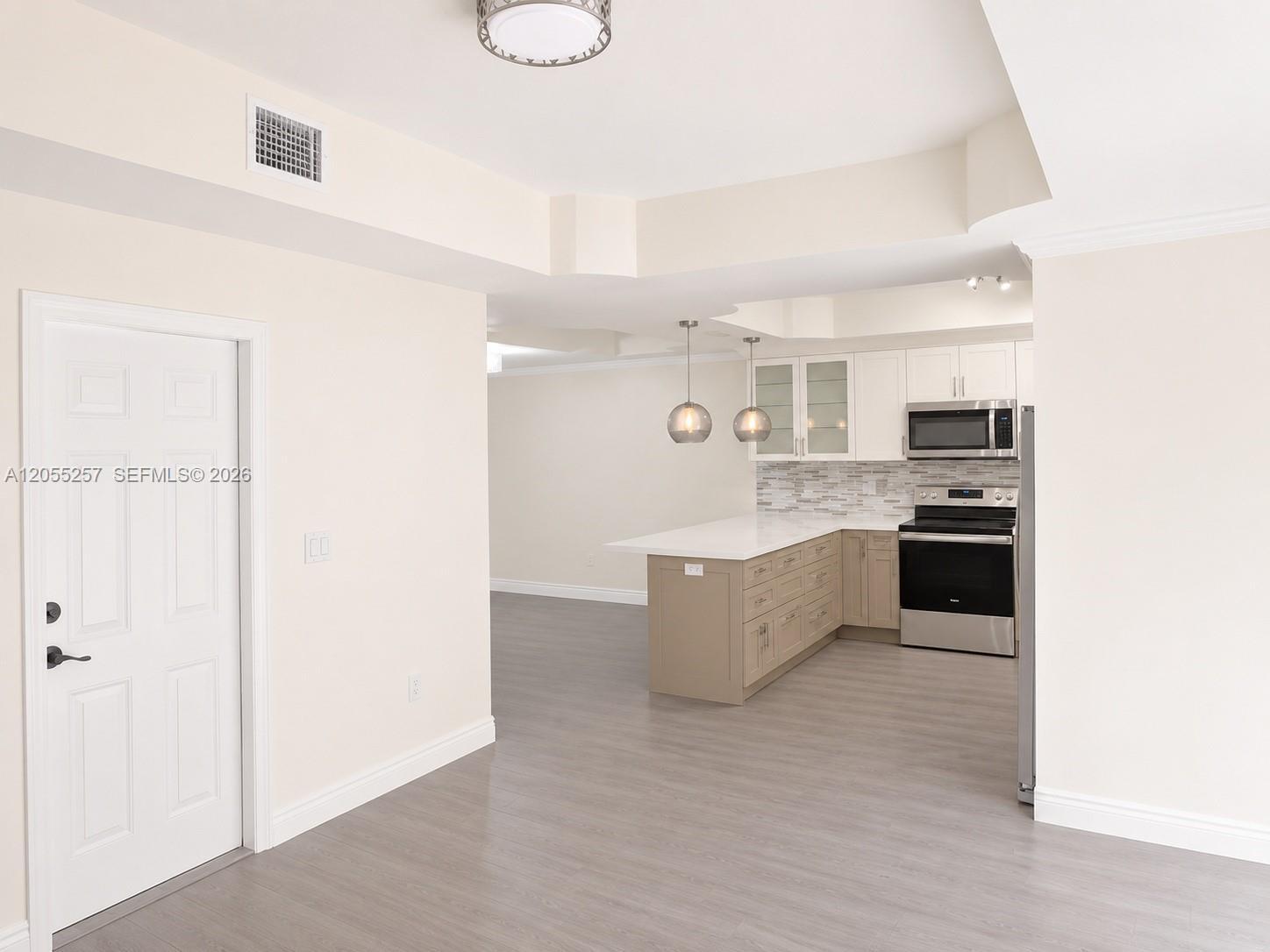 8423 S NW 138th Terrace # 2802, Miami Lakes FL 33016 photo 2
