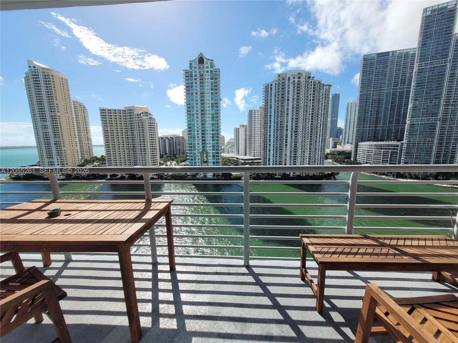 325 S Biscayne Blvd # 1719, Miami FL 33131 photo 2