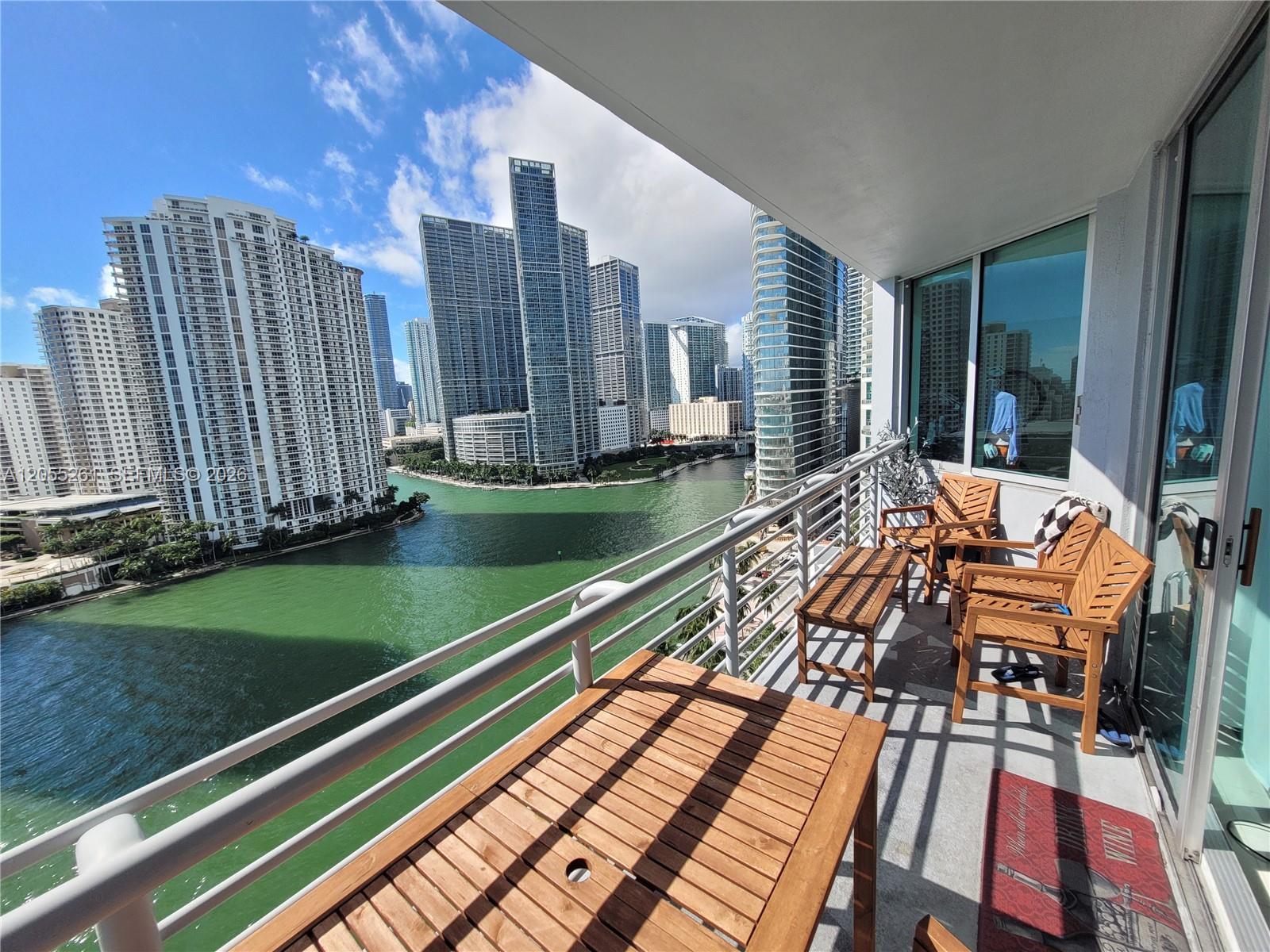 325 S Biscayne Blvd # 1719, Miami FL 33131 photo 3