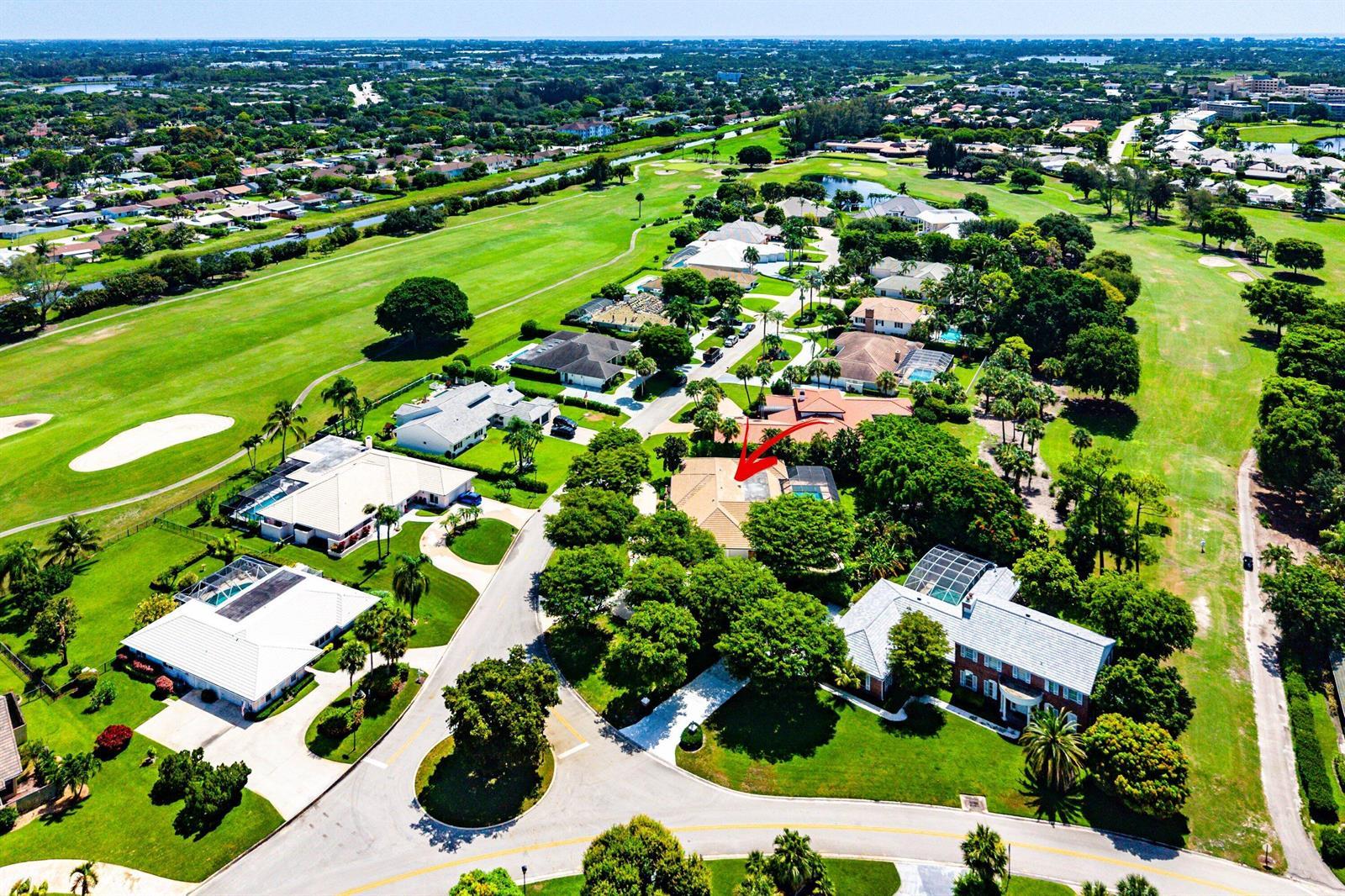 114 Glenbrook Court, Atlantis FL 33462 photo 2