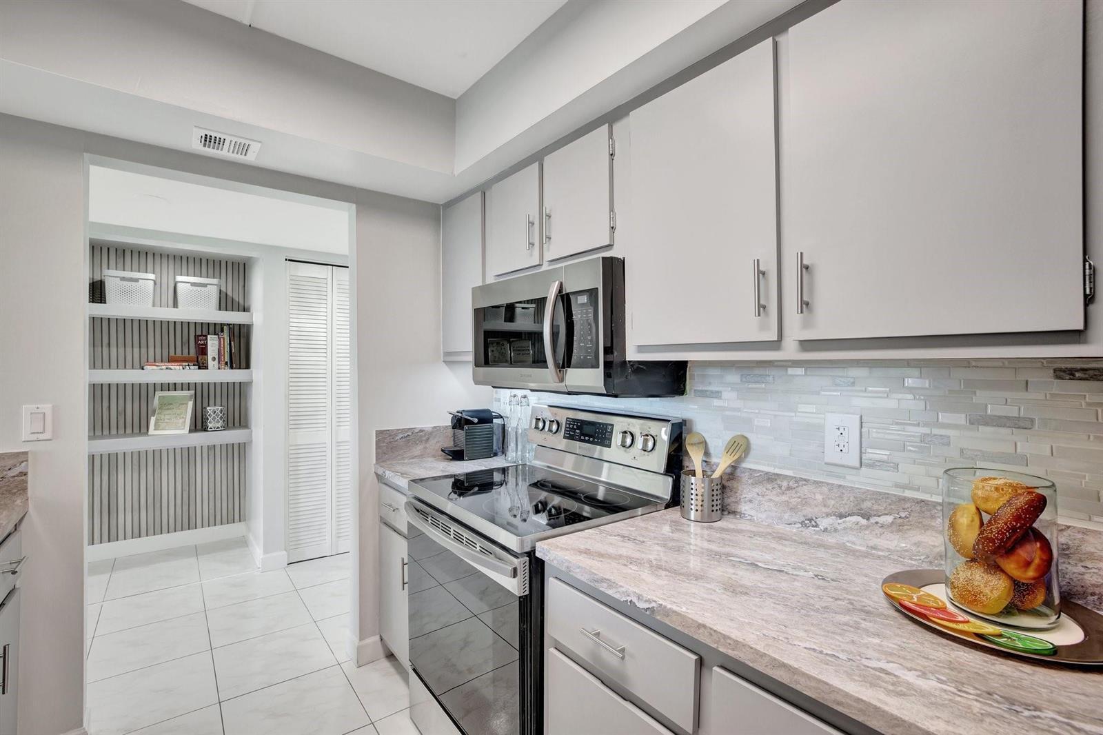 1101 RIVER REACH Drive # 415, Fort Lauderdale FL 33315 photo 4