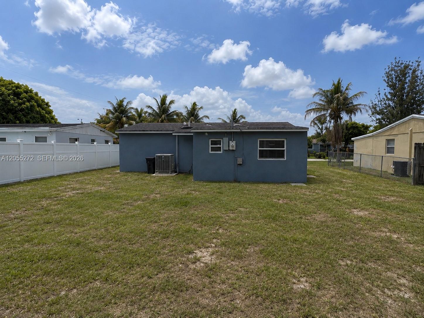 5295 Helene, West Palm Beach FL 33407 photo 2