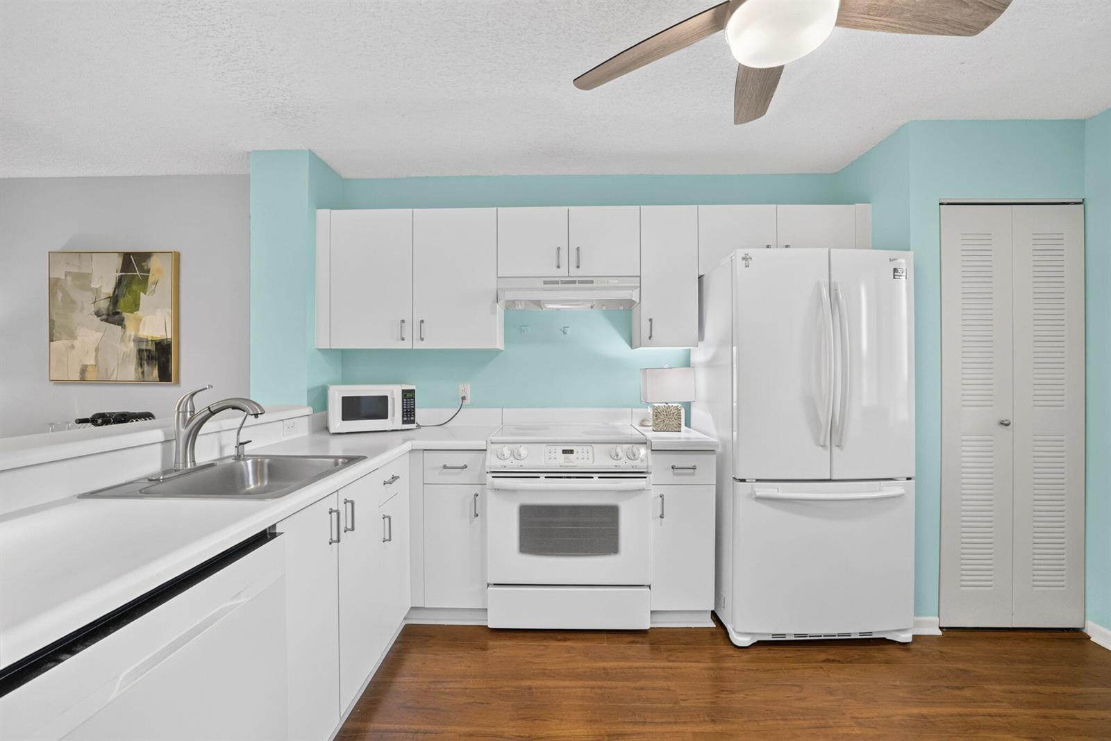 7805 Trent Drive # 408, Tamarac FL 33321 photo 4