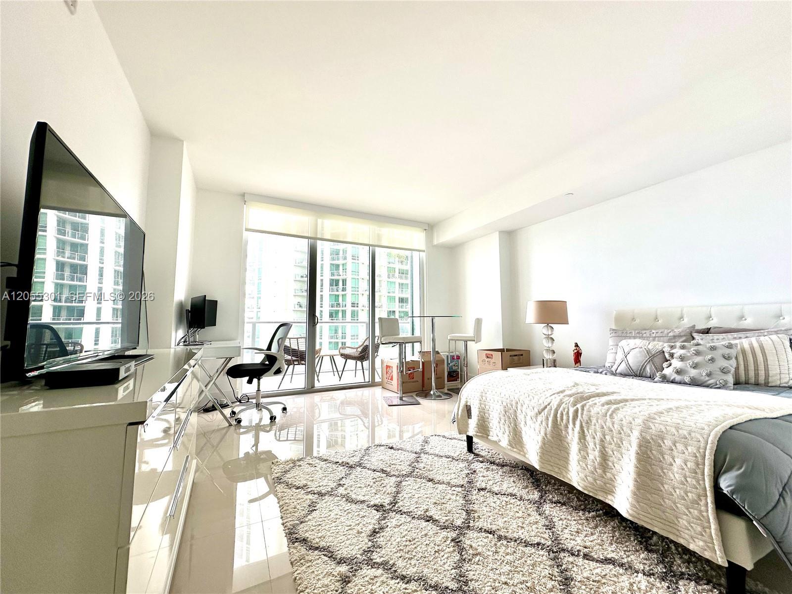 1300 Brickell Bay Dr # 1205, Miami FL 33131