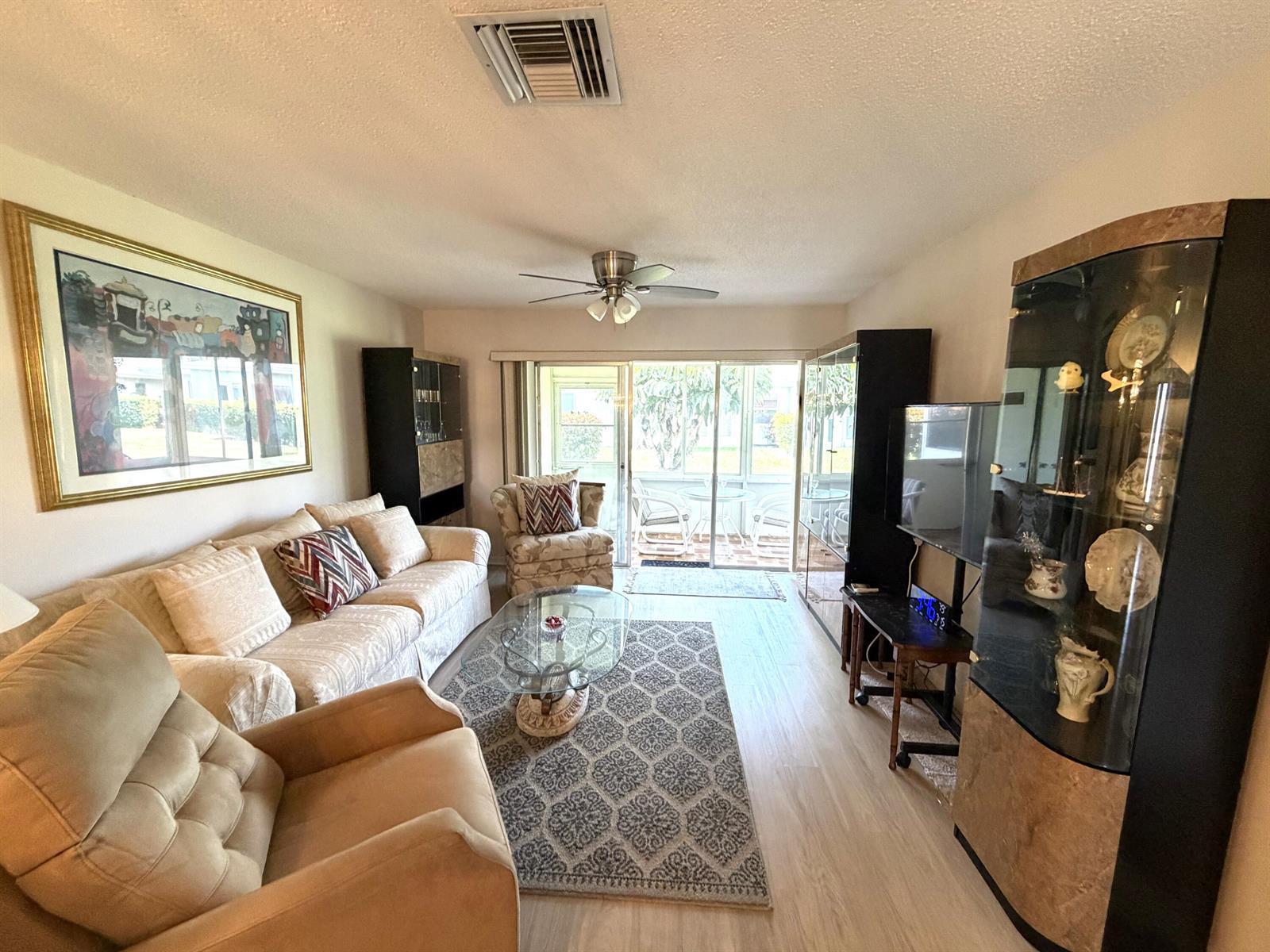 2541 Red Hibiscus Boulevard # B, Delray Beach FL 33445 photo 2