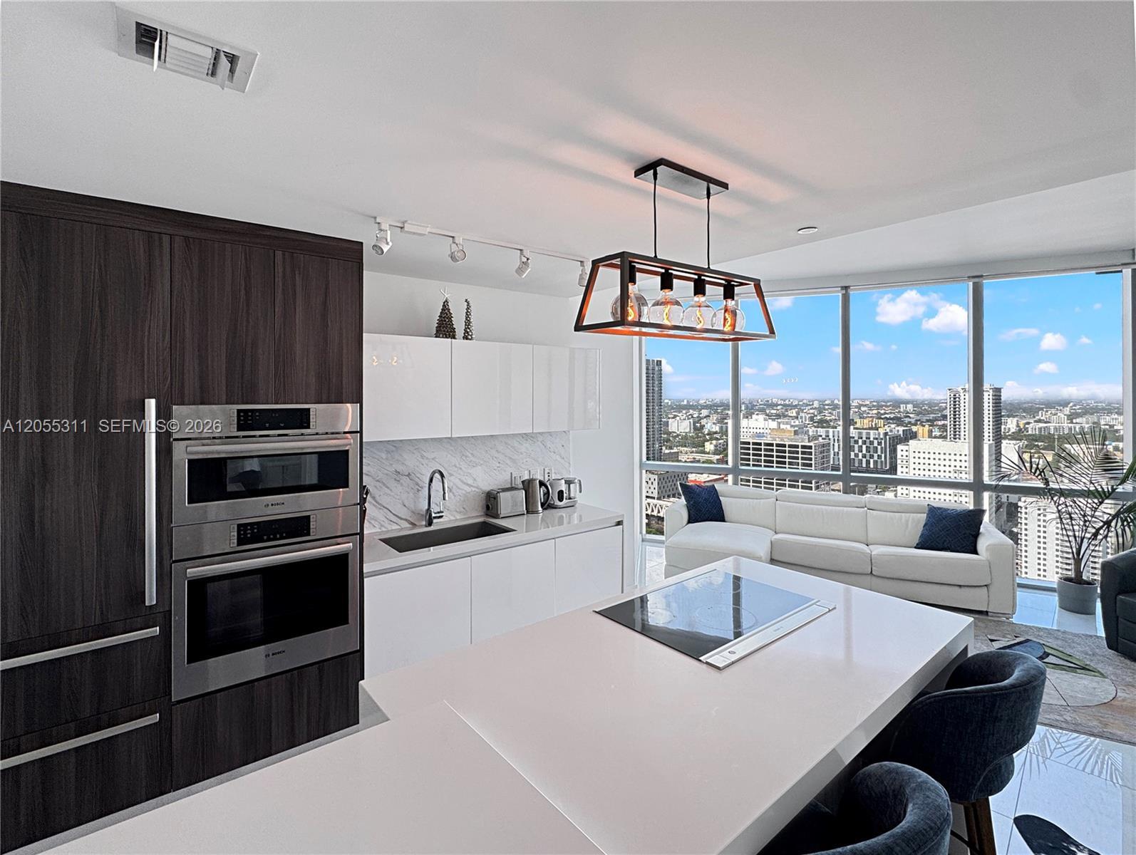 851 NE 1st Ave # 3210, Miami FL 33132 photo 3