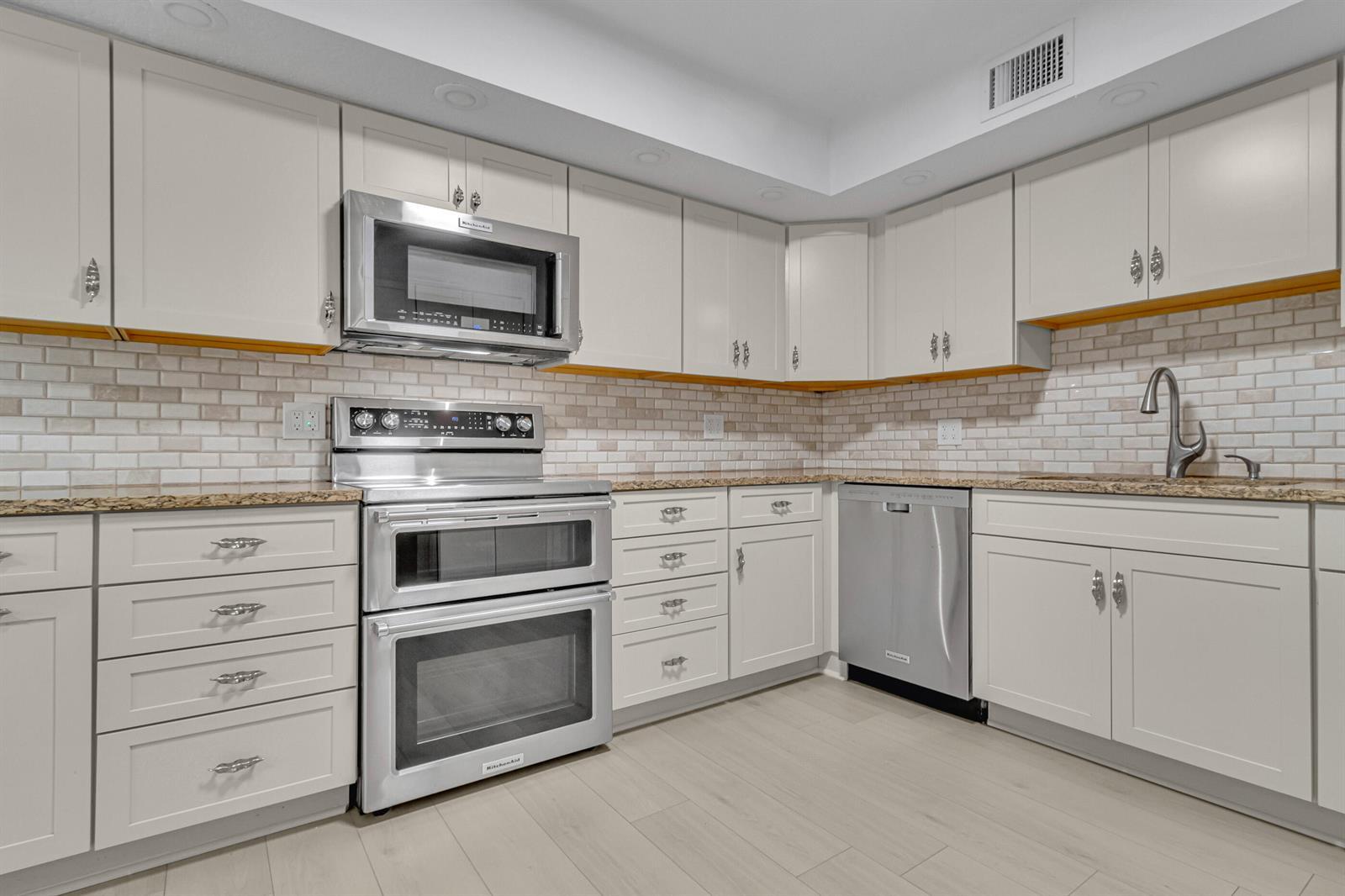 2806 N 46TH Avenue # D334, Hollywood FL 33021 photo 5