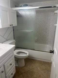 600 VILLAGE GREEN Court # 220, Palm Springs FL 33461 photo 2