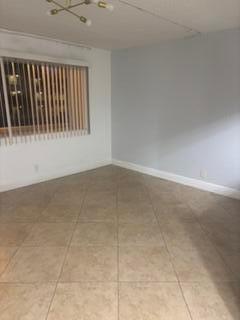 600 VILLAGE GREEN Court # 220, Palm Springs FL 33461 photo 4