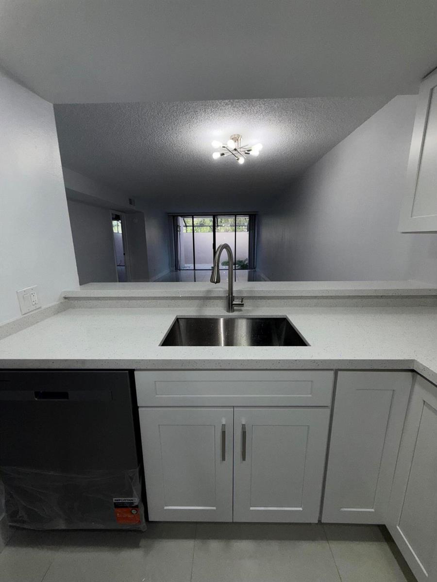 1041 NW 124TH Avenue # 1041, Pembroke Pines FL 33026 photo 5