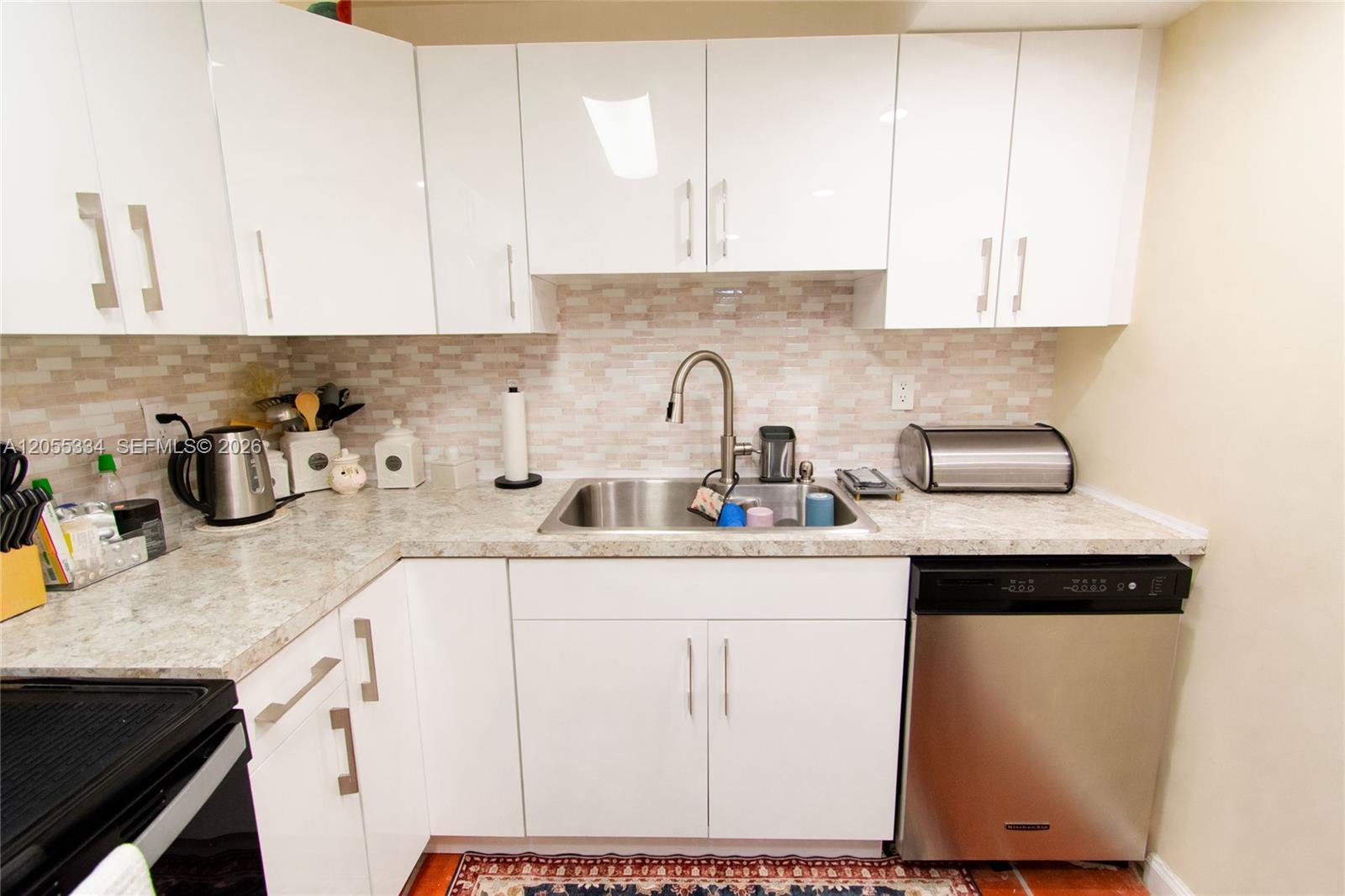1621 Collins Ave # 205, Miami Beach FL 33139 photo 5