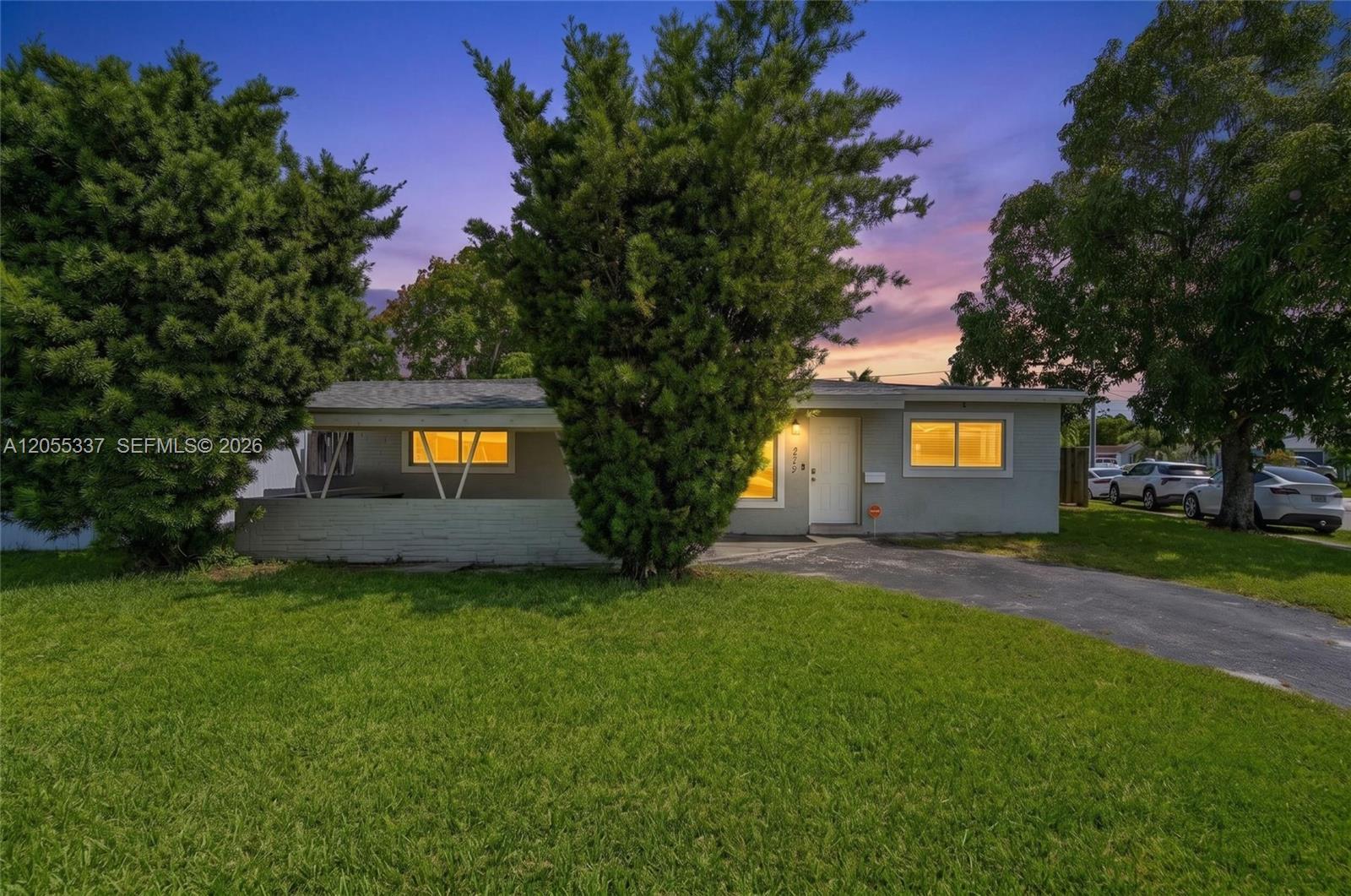 2729 Sunshine Blvd, Miramar FL 33023 photo 2