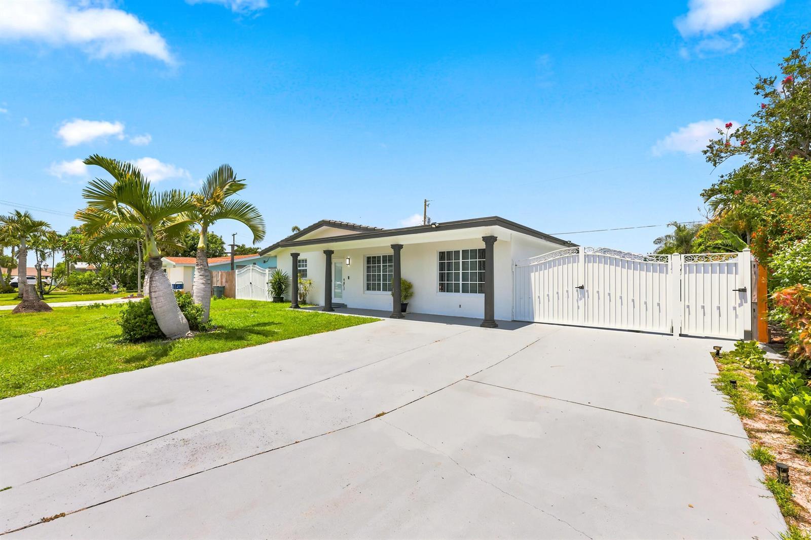 2649 CEDARCREST Road, West Palm Beach FL 33415 photo 2