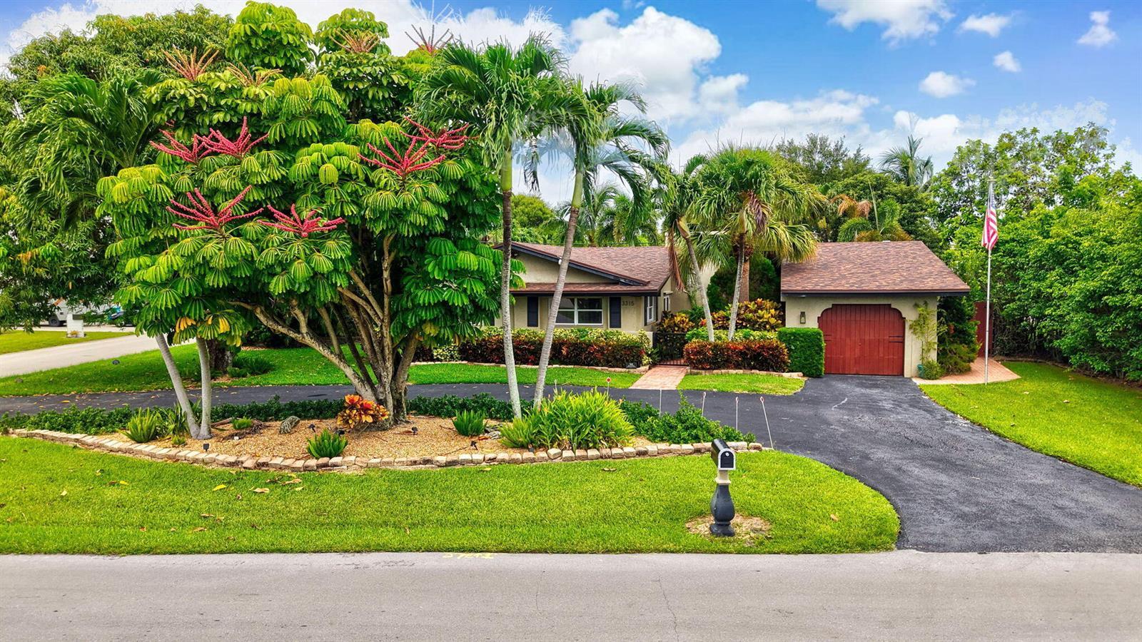 3315 FERNWOOD Drive, Boynton Beach FL 33435 photo 2