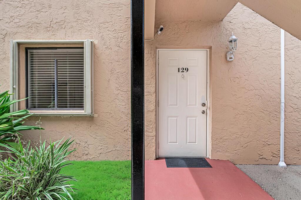 6043 10th Avenue N # 129, FL 33463 photo 5