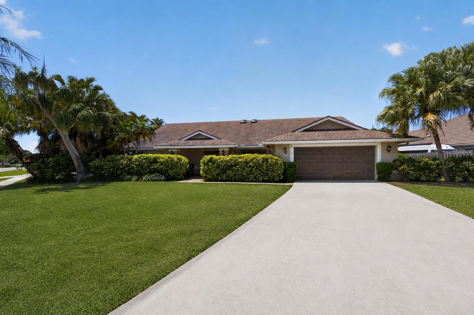 1773 WILTSHIRE VILLAGE Drive, Wellington FL 33414 photo 2