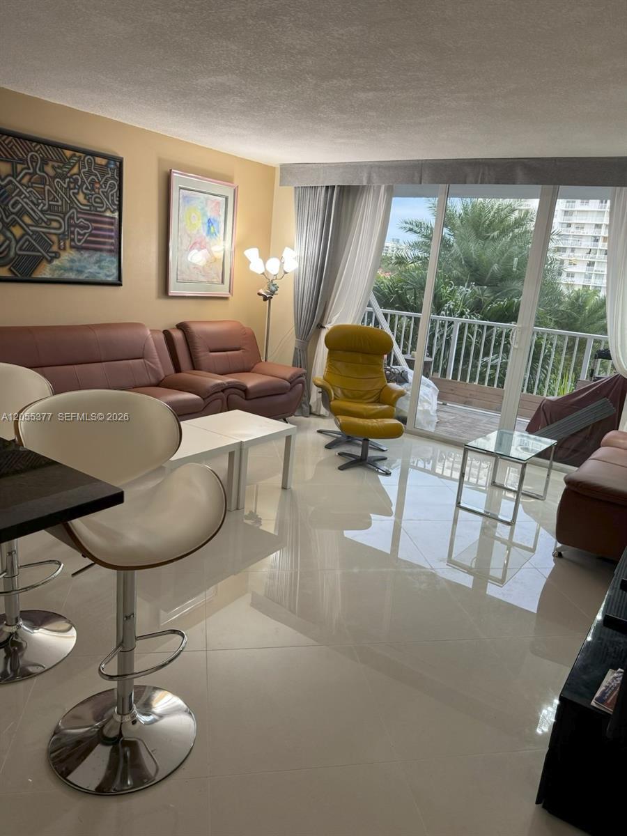 2801 NE 183rd St # 310W, Aventura FL 33160 photo 3