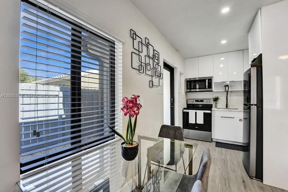 1405 N Andrews Ave # 2, Fort Lauderdale FL 33311 photo 2